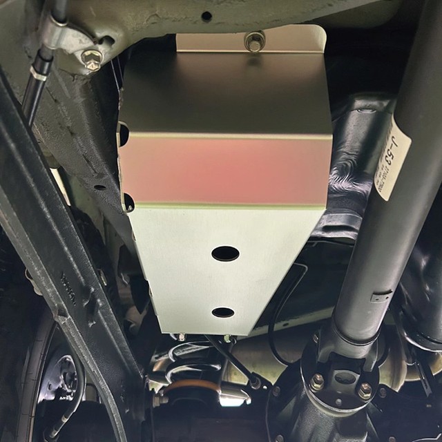 JB64 JB74 キャニスターガード